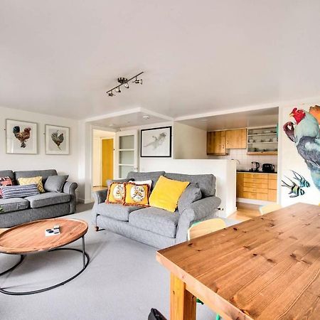 Altido Ultra Stylish Calton Road Apt W/ Parking Apartment Edinburgh Exterior photo